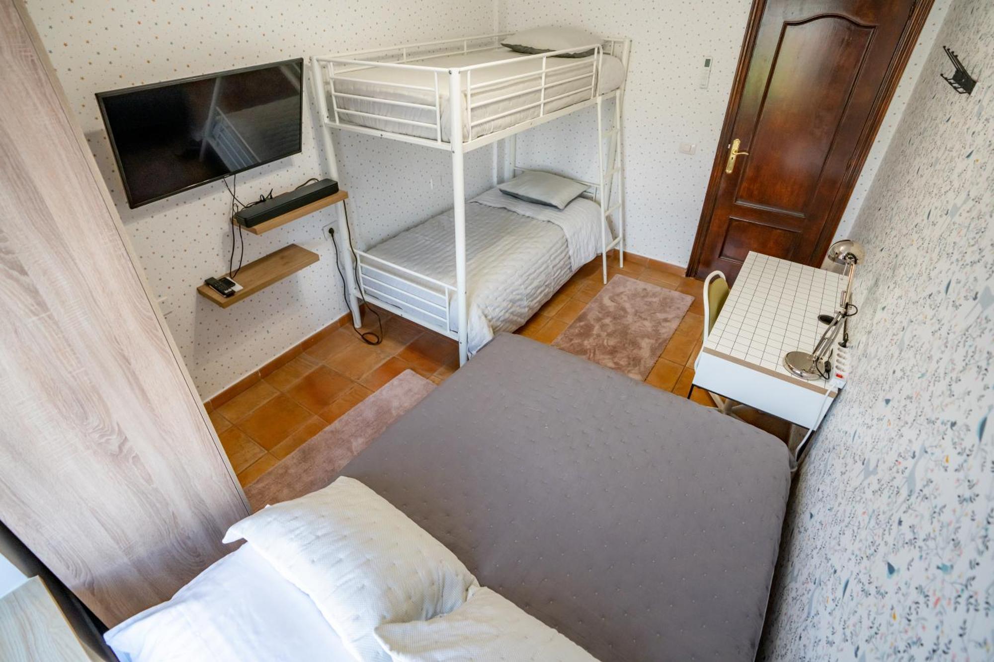 Casa Julio - Alcala Complete Coastal Retreat - Entire Apartment - 3 Min Walk From The Ocean - Shared Entrance With Host Buitenkant foto